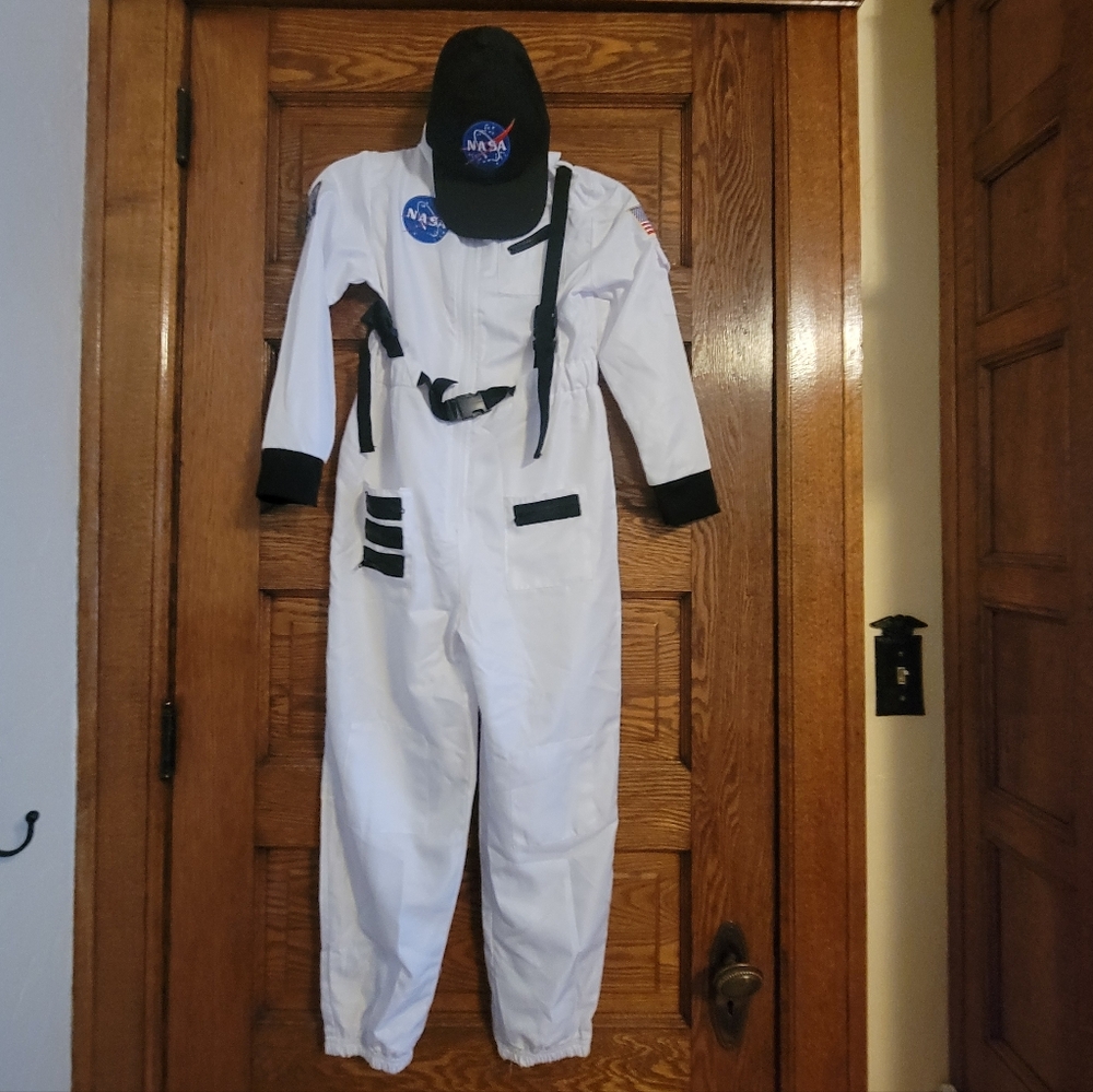 NASA White Astronaut Costume with Hat